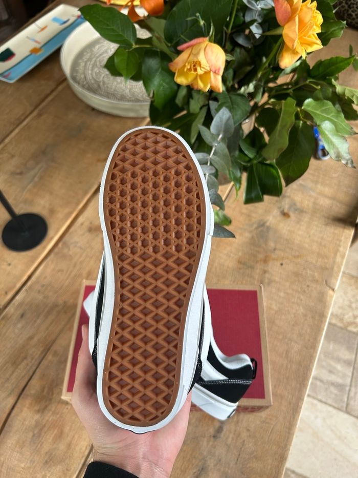 Vans Knu Skool noir et blanc - photo numéro 4