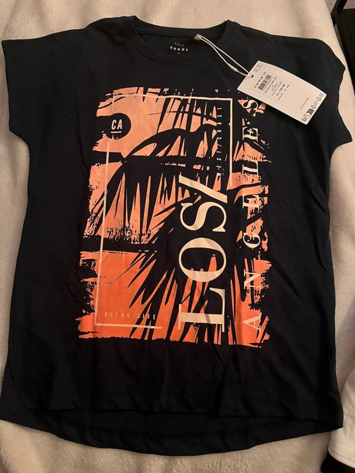 T shirt 9/10 ans - photo numéro 2