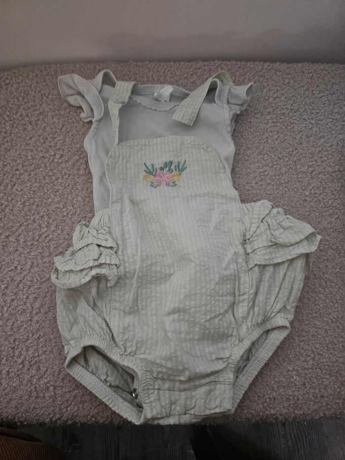 Ensemble bébé 1 mois