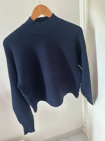 Pull col roulé bleu marine bershka