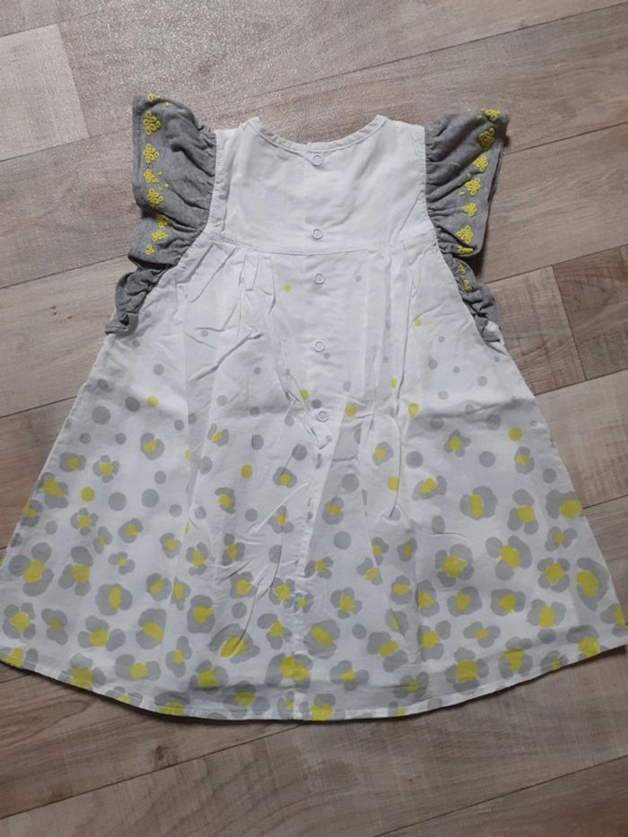Robe et gilet fille 2 ans neuf - photo numéro 8