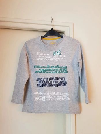 Tee-shirt gris - T. 4 / 5 ans