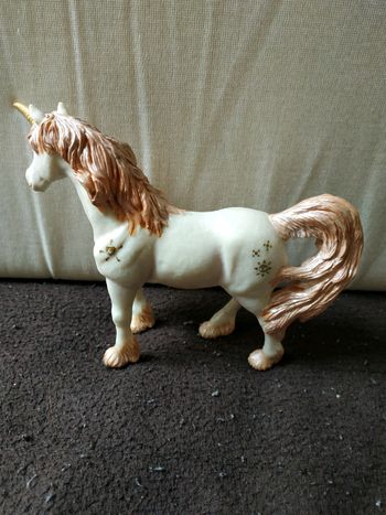 Cheval plastique