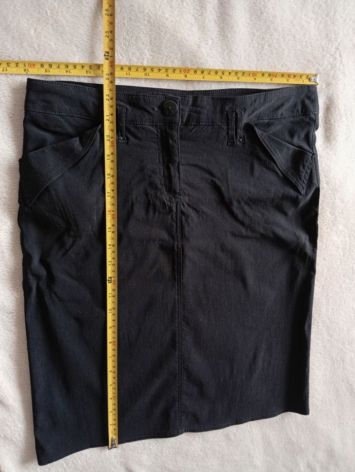 Jupe noire longueur du genou 40 - photo numéro 4