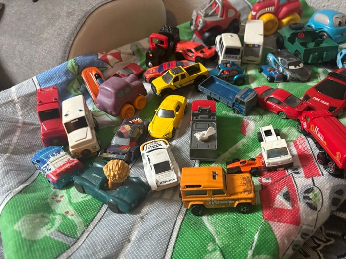Lot tapis + voiture - photo numéro 3