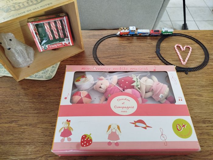 Mobile doudou et compagnie