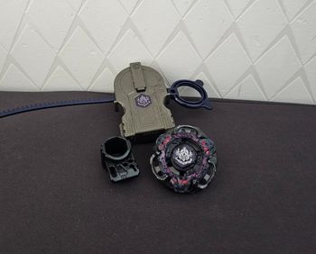 Toupie Beyblade Métal Masters Gravity Destroyer 