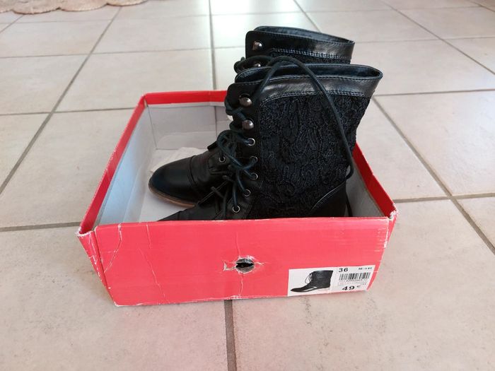 Boots noires dentelle Naf Naf - photo numéro 6