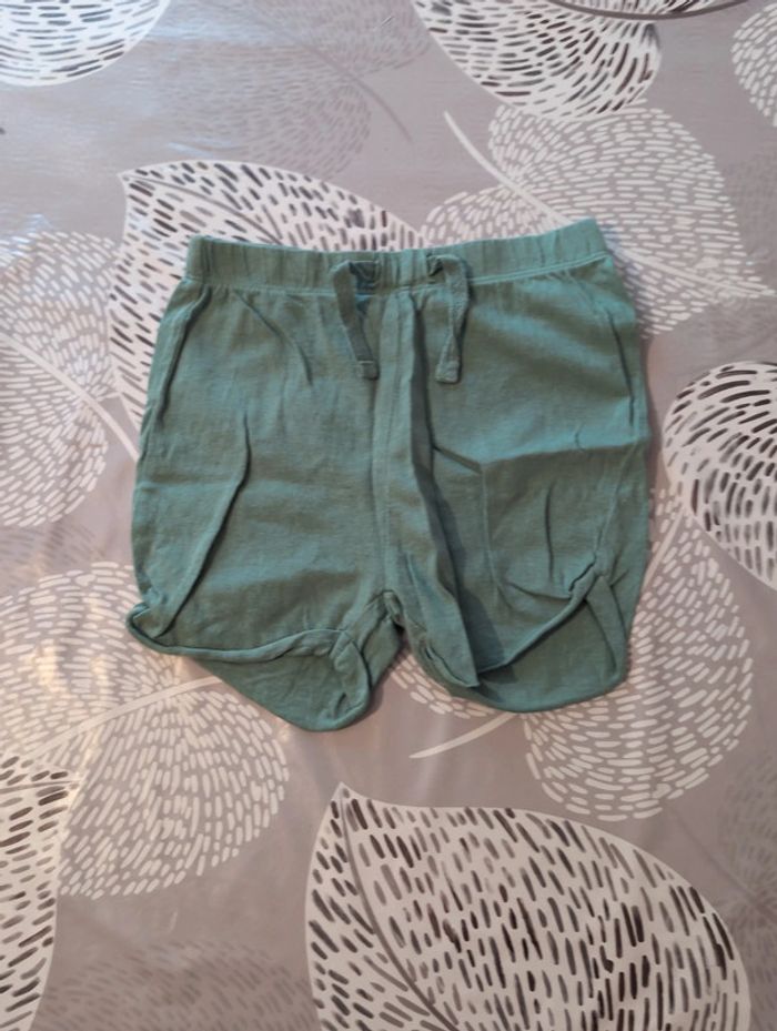 Short garçon 12-18 mois