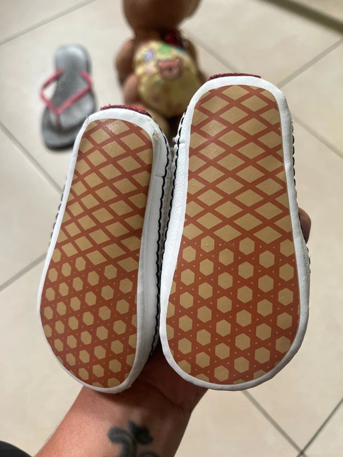 Baskets bébé vans taille 18 - photo numéro 2