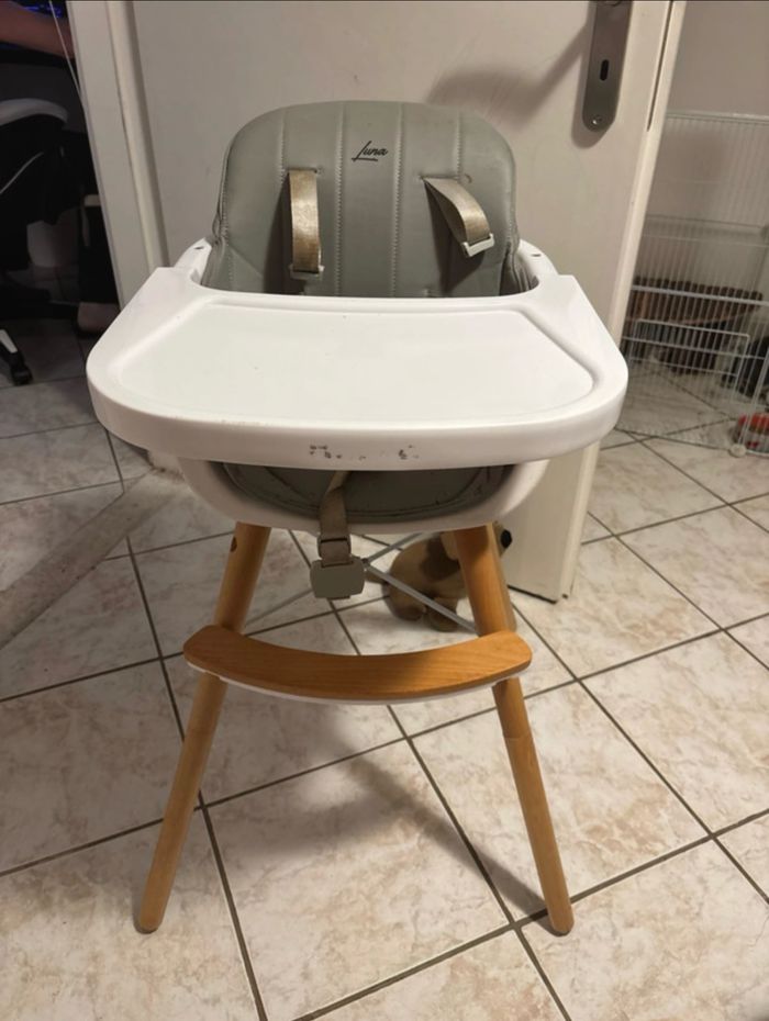 Chaise haute