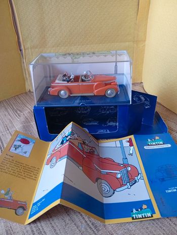 En voiture Tintin au Tibet Hergé moulinsart 2003