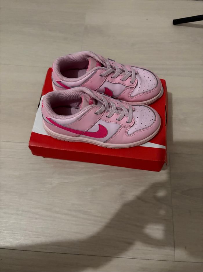 Nike Pointure 28 - photo numéro 3