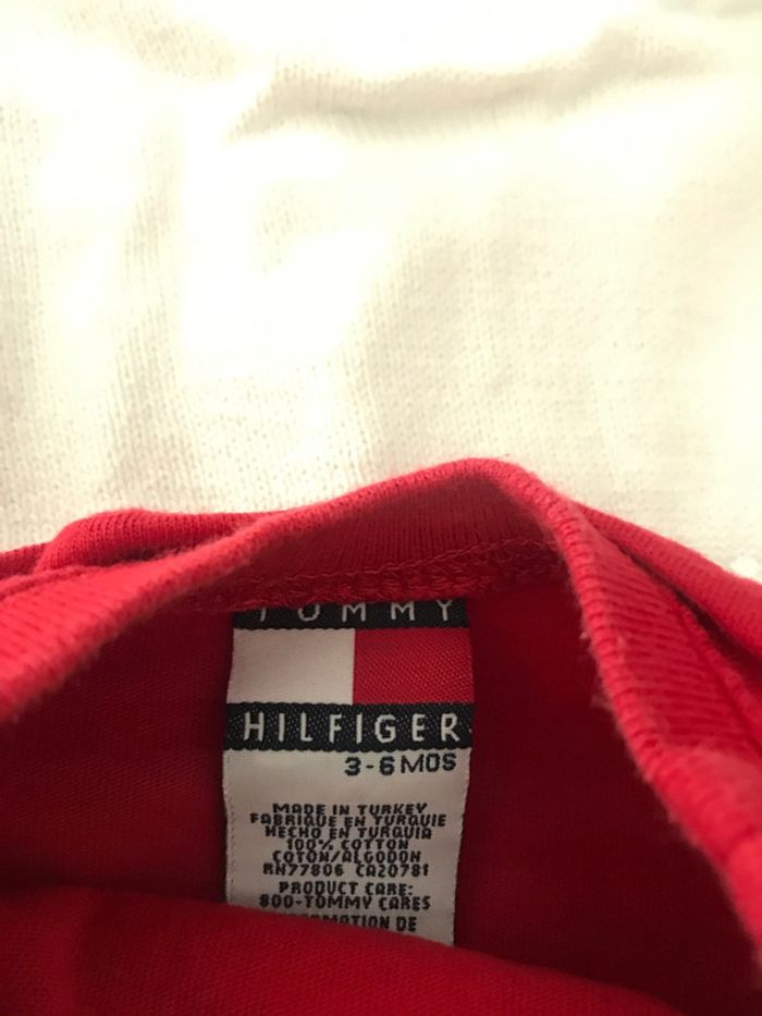 Ensemble Tommy Hilfiger 3 / 6 mois - photo numéro 5