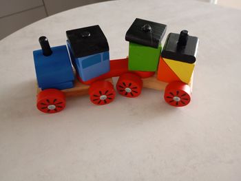 Train en bois