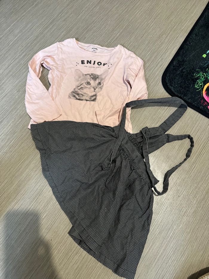 Ensemble salopette okaidi et tee shirt kiabi 5 ans