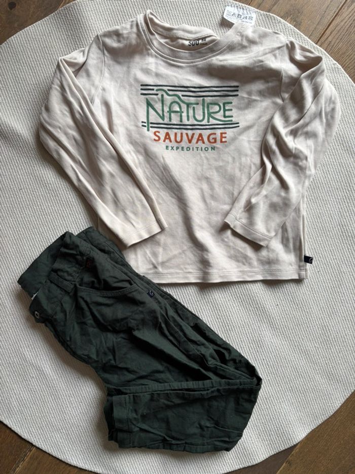 Tenue Ensemble 2 pièces sucre d’orge pantalon et T-shirt 6 ans tbe