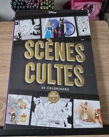 Grand livre coloriage les scènes cultes