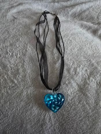 Collier cœur bleu