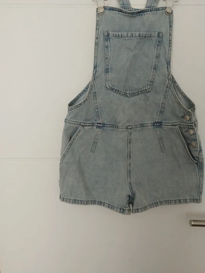 Short salopette "Kiabi" - Taille 36 - photo numéro 3