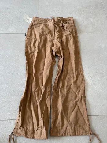 Pantalon zippé D.T.C, taille 36, neuf avec étiquette, 36*85cm