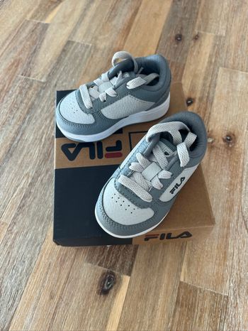 Chaussures fila 19