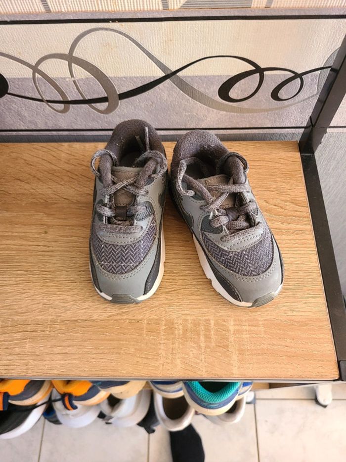 Petites baskets air max - photo numéro 3