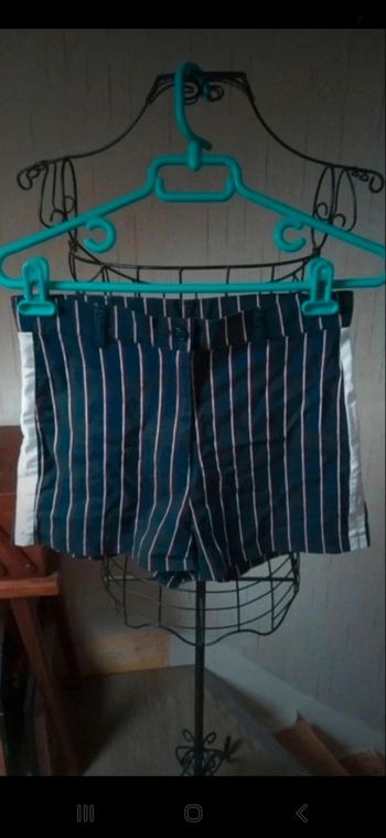 Short à rayures taille M Jennyfer 👻