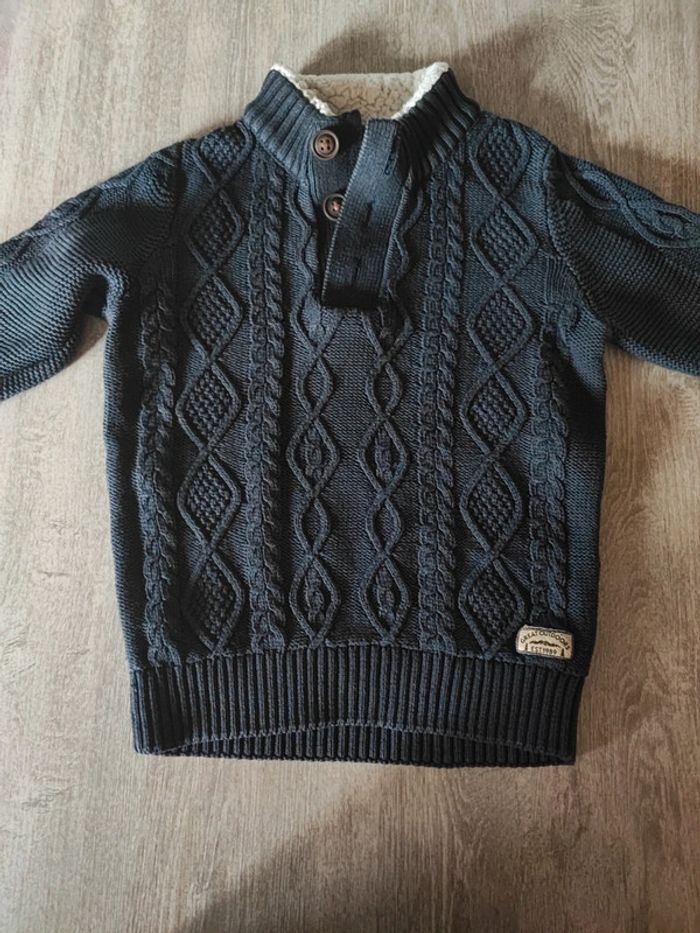 Pull c&a - 5 ans en excellent état