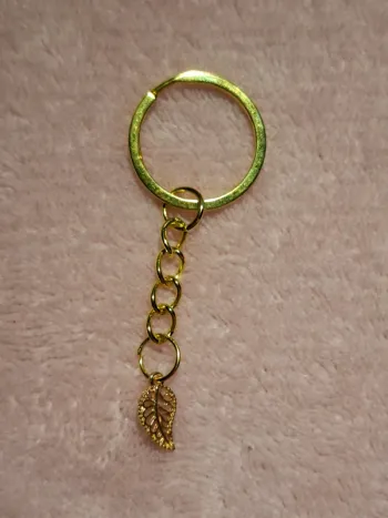 🍃 Porte-clés Feuille Dorée 🍃