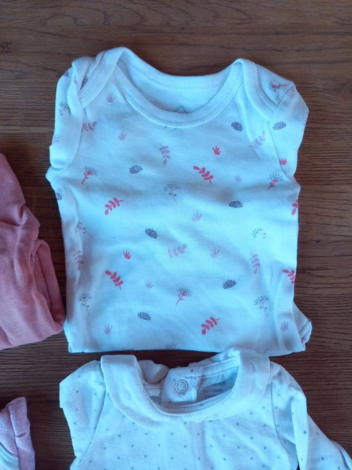 Lot 4 bodies manches longues - photo numéro 5