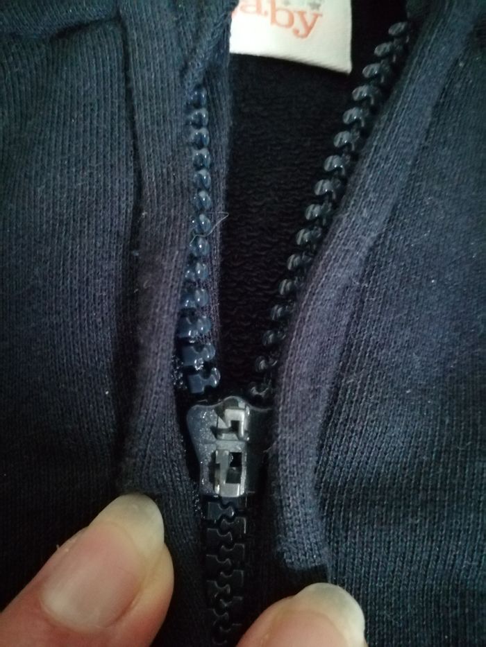 Sweat Disney Mickey 6 mois - photo numéro 4