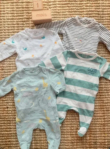 Lot Kiabi 1mois / 54cm