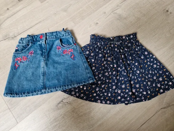 Lot de 2 jupes petite fille