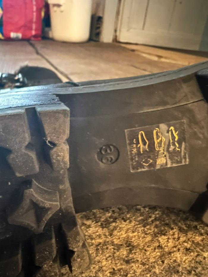 Une paire de bottes d’hiver - photo numéro 8