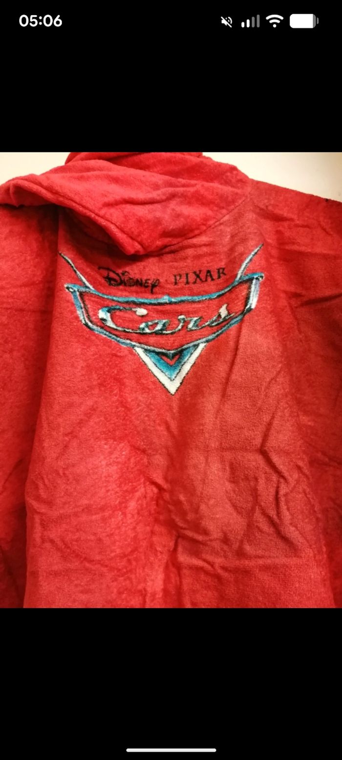 Poncho sortie de bain Cars Disney Pixar. - photo numéro 3