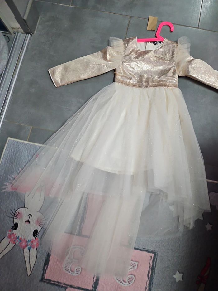 Robe 4ans - photo numéro 2
