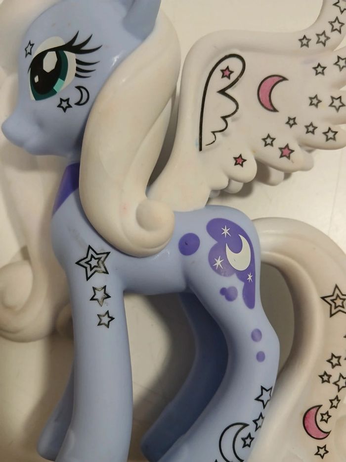 Design a pony princess luna 2012 - photo numéro 4