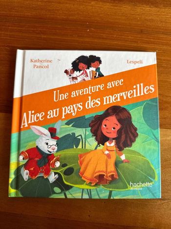 Une aventure avec Alice aux pays des merveilles l’ivre McDonald’s