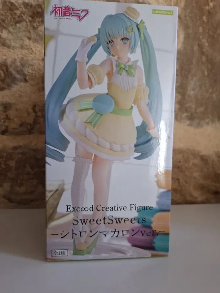 Figurine Hatsune Miku Sweetsweets citron