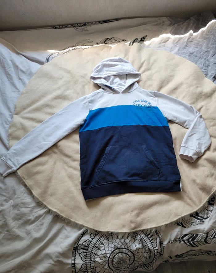 🌸 Tres joli sweat Orchestra 🌸 taille 14 ans