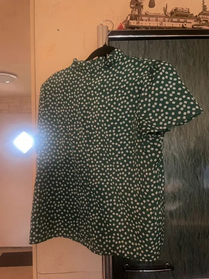 Blouse manches courtes - photo numéro 2