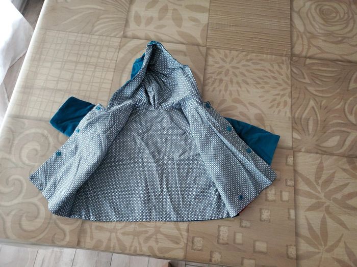 Veste légère à capuche 12 mois - photo numéro 3