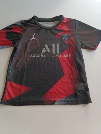 Tee shirt manches courtes garçon Jordan air x Paris St Germain taille 8 ans