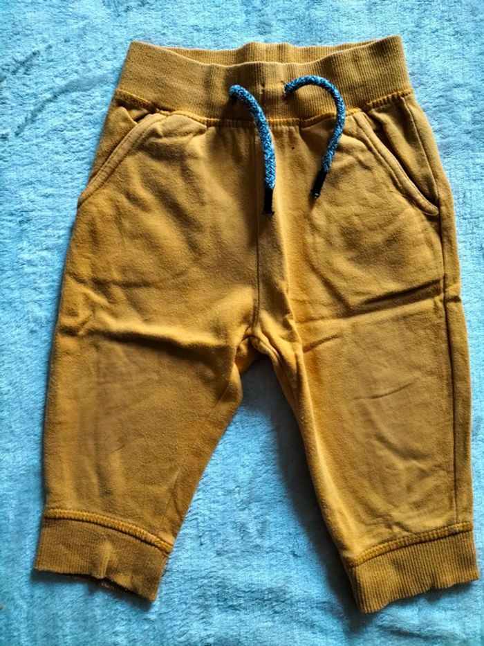 Jogging taille 6/9 mois - photo numéro 2