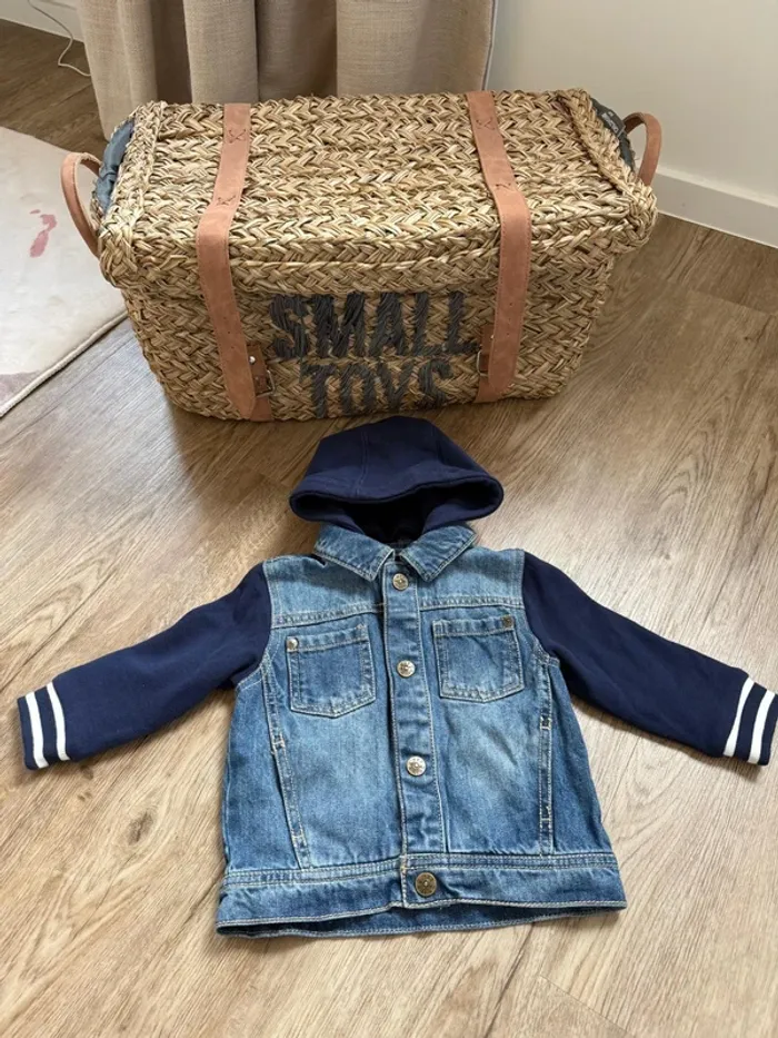 Veste en jeans Next bébé garçon  6-9 mois comme neuve - photo numéro 2