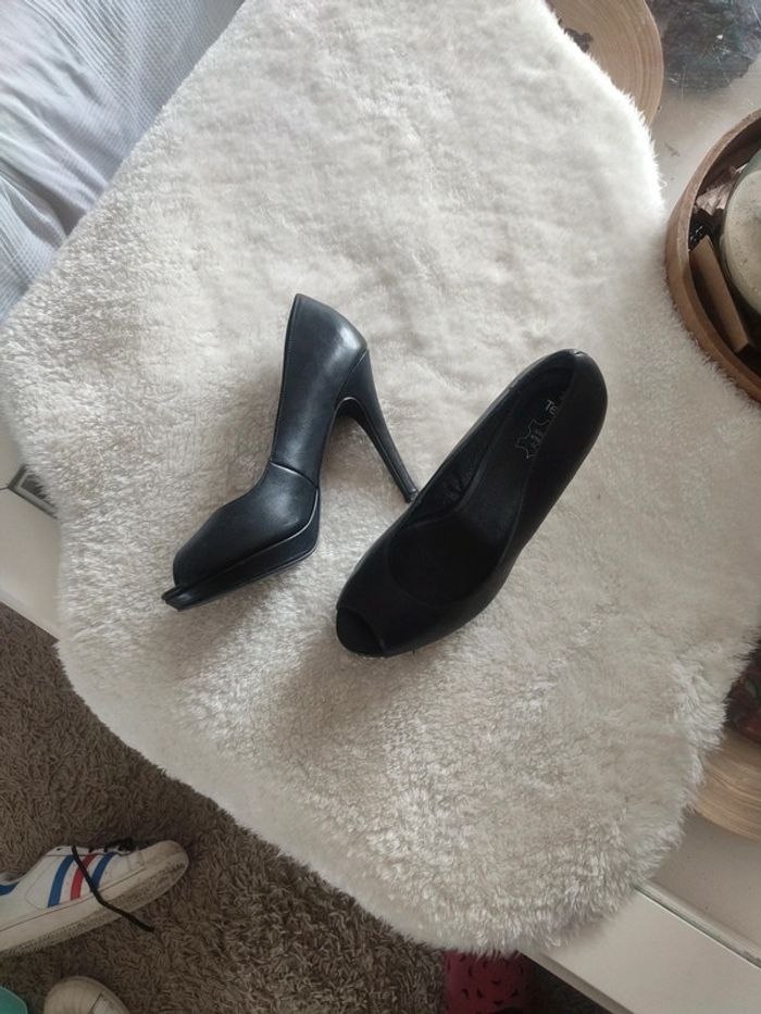 Talons ouverts - photo numéro 4