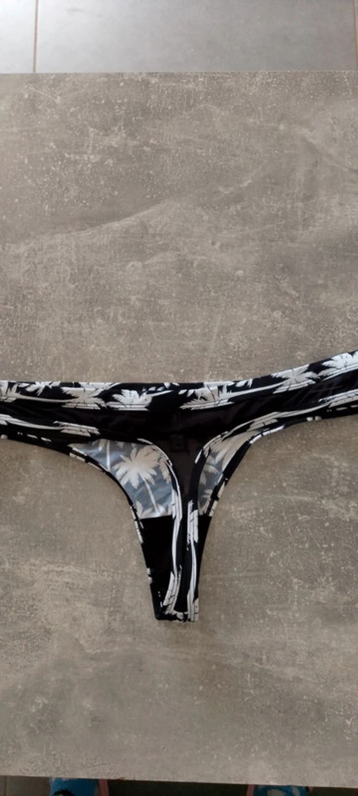 Ensemble soutien gorge armature et string - photo numéro 7