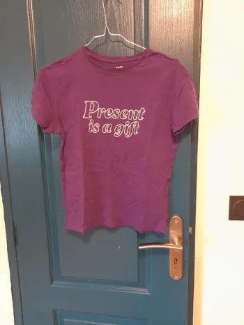 T shirt violet taille s