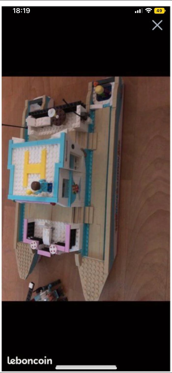 Lego friend